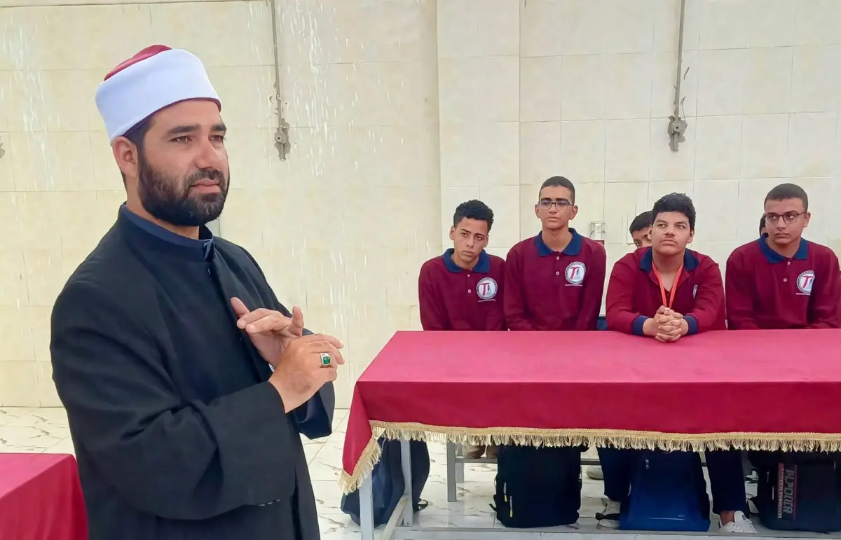 في لقاء يلامس واقع الشباب.. منطقة وعظ بني سويف تنظم ندنوع توعوية كبرى حول الصلاة، صلة الرحم، والاقتداء بالنبي صلى الله عليه وسلم بمدرسة الكفاية الإنتاجية
