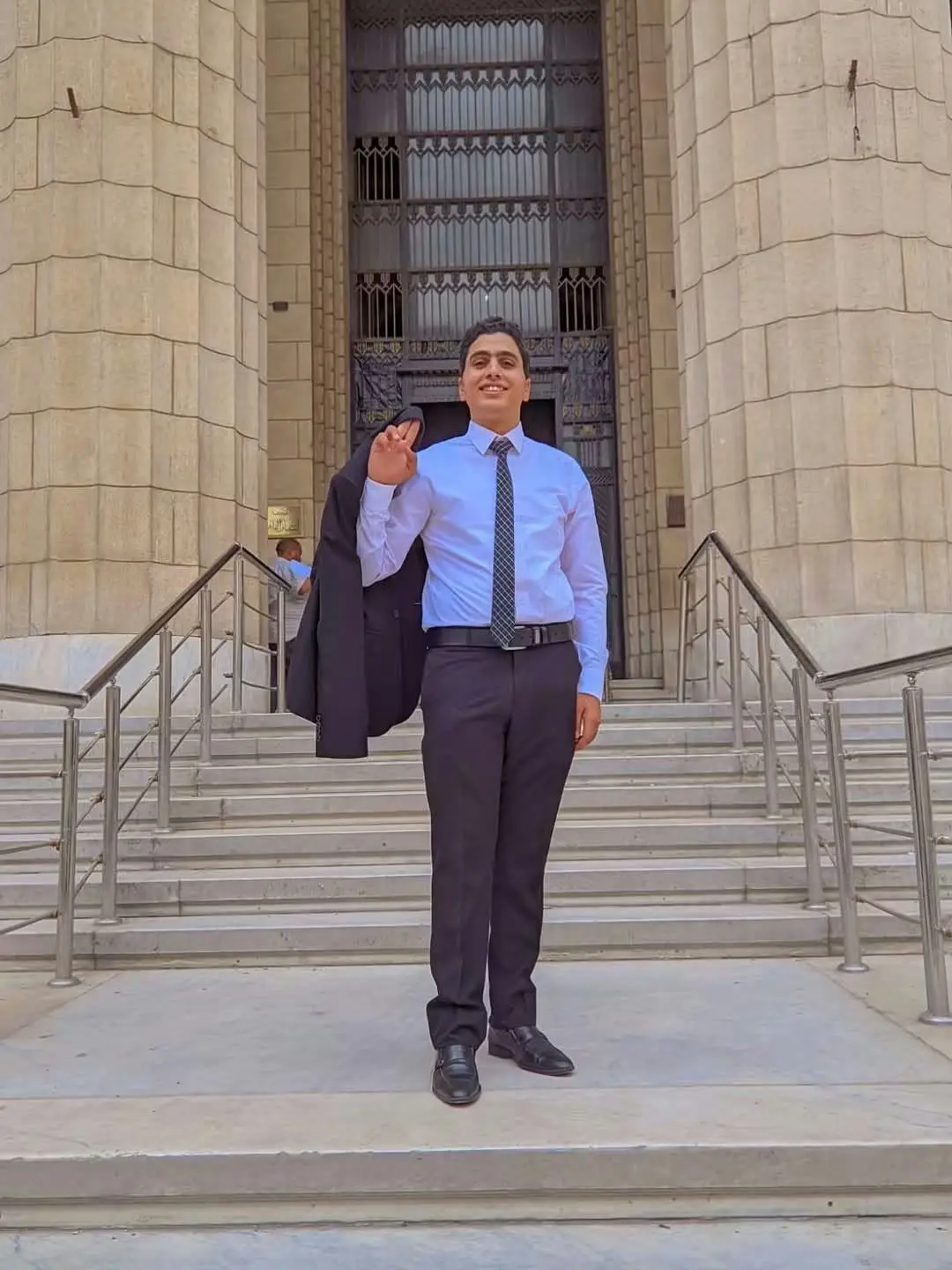 برقيات التهنئة تتوالى.. العقيد محمد إبراهيم عويس يتقدم بخالص التبريكات للمستشار عبد الصمد هريدي بمناسبة تعيين نجله مصطفى عضواً بالنيابة العامة