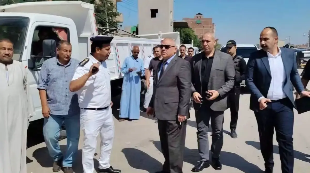توجيهات حاسمة بالتوازن بين إنفاذ القانون ومراعاة الأنشطة.. اللواء عماد بركات يتابع جهود شرطة المرافق والمرور بمركز ببا لإزالة التعديات