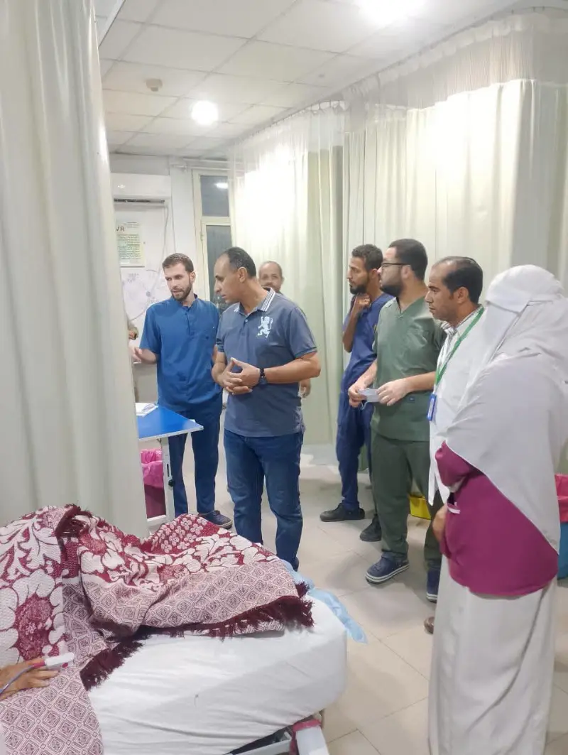 وكيل صحة بني سويف يفاجئ مستشفى الفشن المركزي فجراً ويحيل أطباء متغيبين للتحقيق