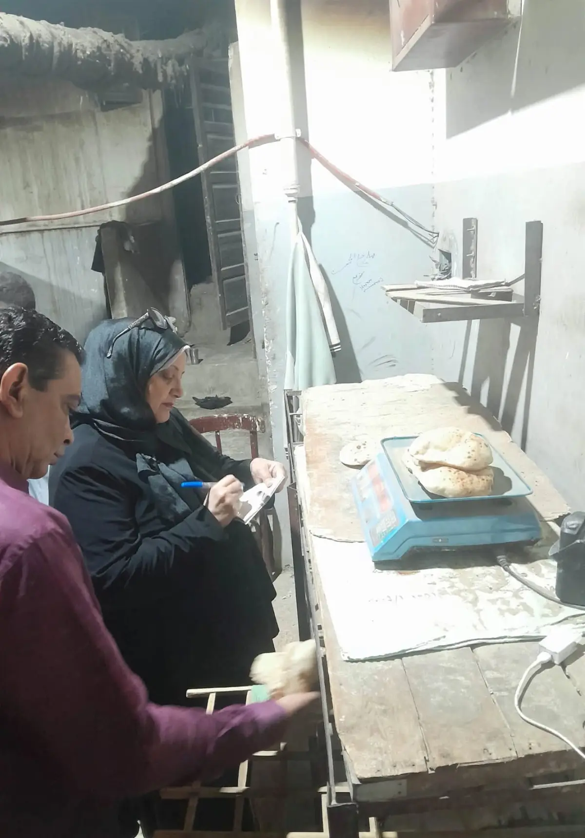 ضربة جديدة للمتلاعبين بالدعم.. ضبط 1000 لتر سولار و24 شيكارة دقيق مدعم في بني سويف