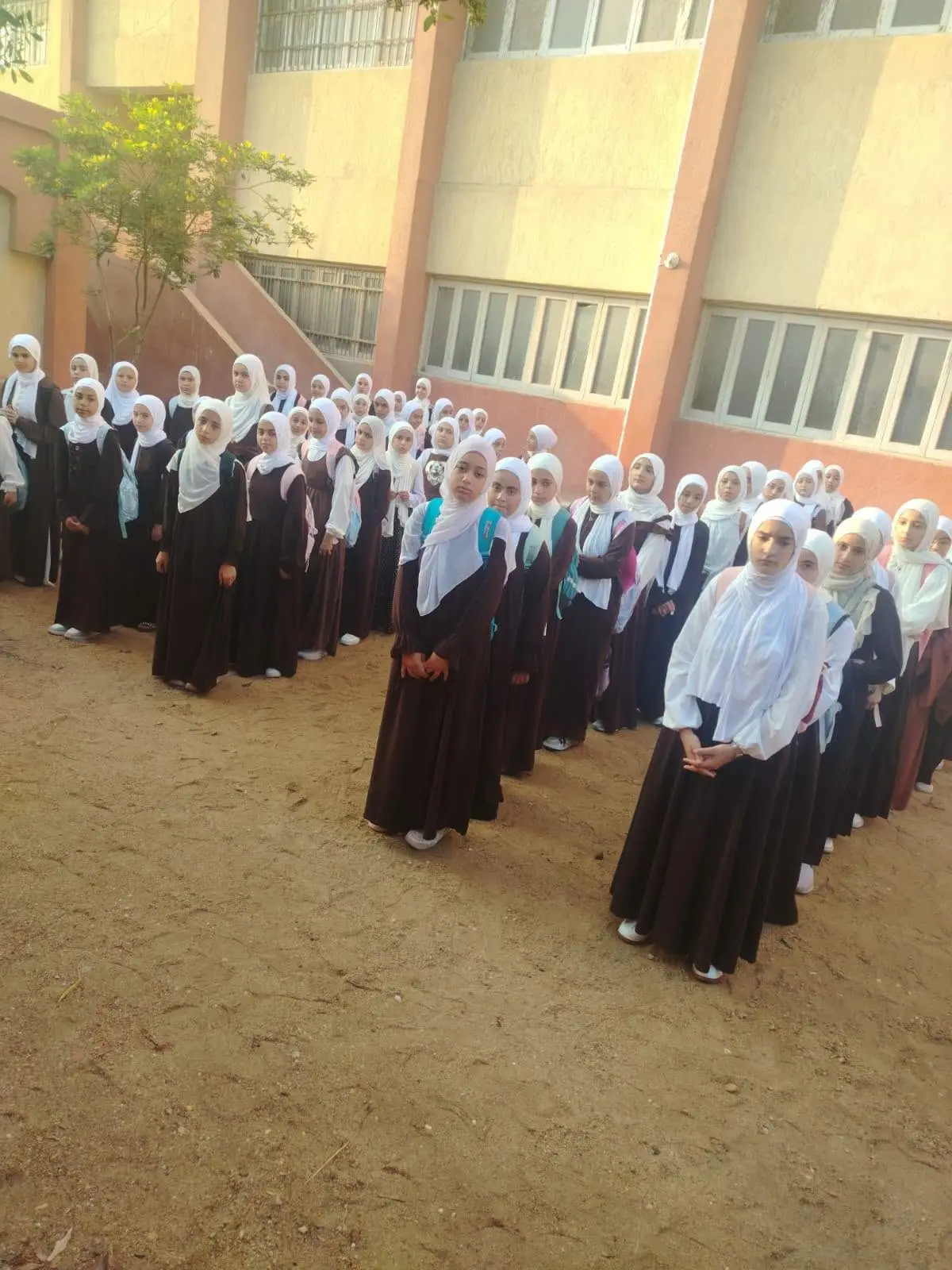 انطلاق العام الدراسي الجديد بمعاهد بني سويف الأزهرية وسط التزام تام للطلاب بمدن الفشن وسمسطا وإهناسيا