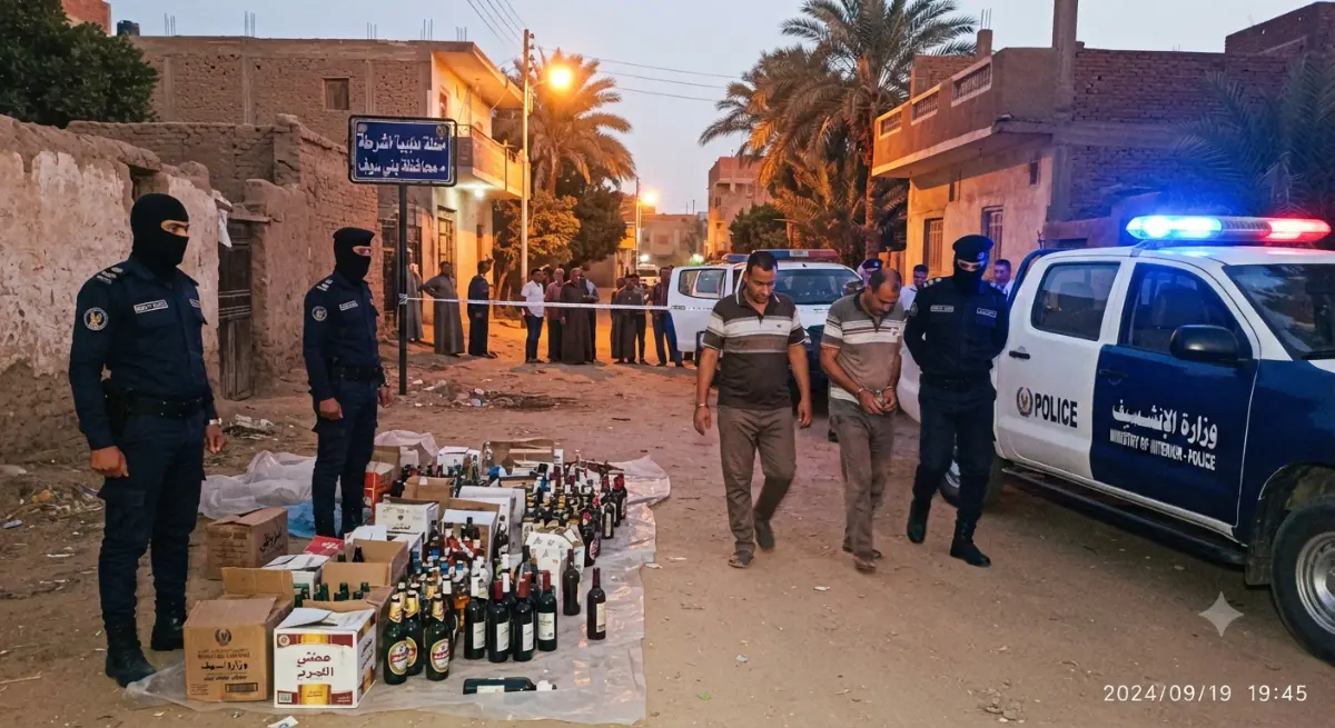 ضربة أمنية ناجحة.. مباحث مركز بني سويف تضبط 3 تجار خمور وبيرة بحوزتهم كميات ضخمة بقرية بلفيا